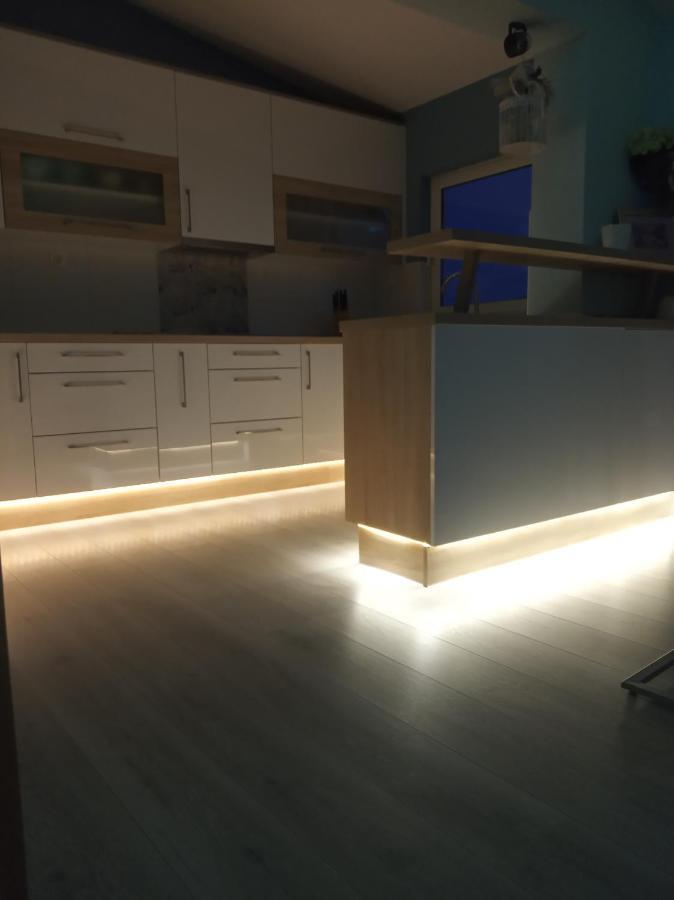 Apartman Josipa มาคาร์สกา ภายนอก รูปภาพ