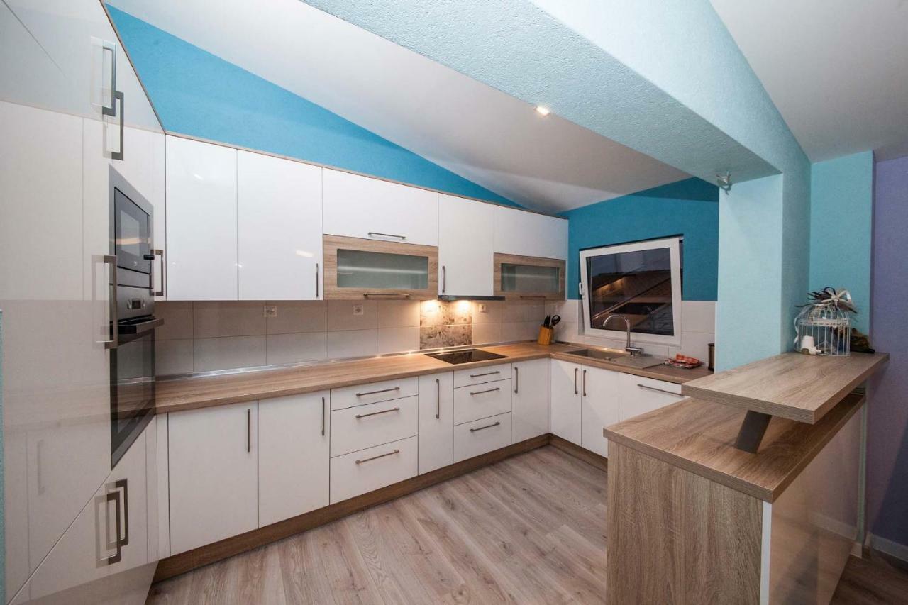 Apartman Josipa มาคาร์สกา ภายนอก รูปภาพ