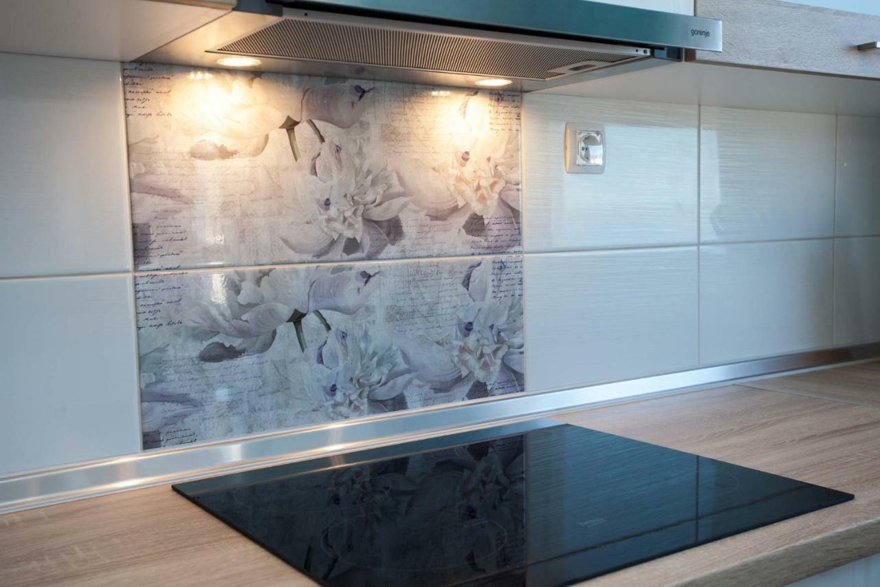 Apartman Josipa มาคาร์สกา ภายนอก รูปภาพ
