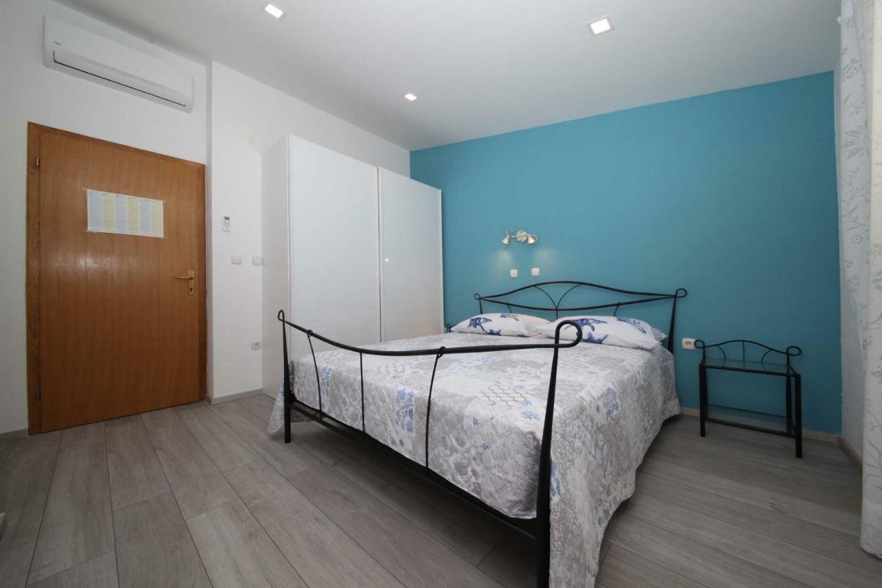 Apartman Josipa มาคาร์สกา ภายนอก รูปภาพ