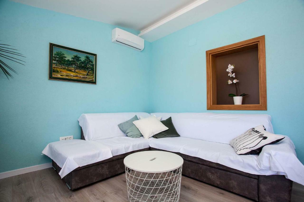 Apartman Josipa มาคาร์สกา ภายนอก รูปภาพ