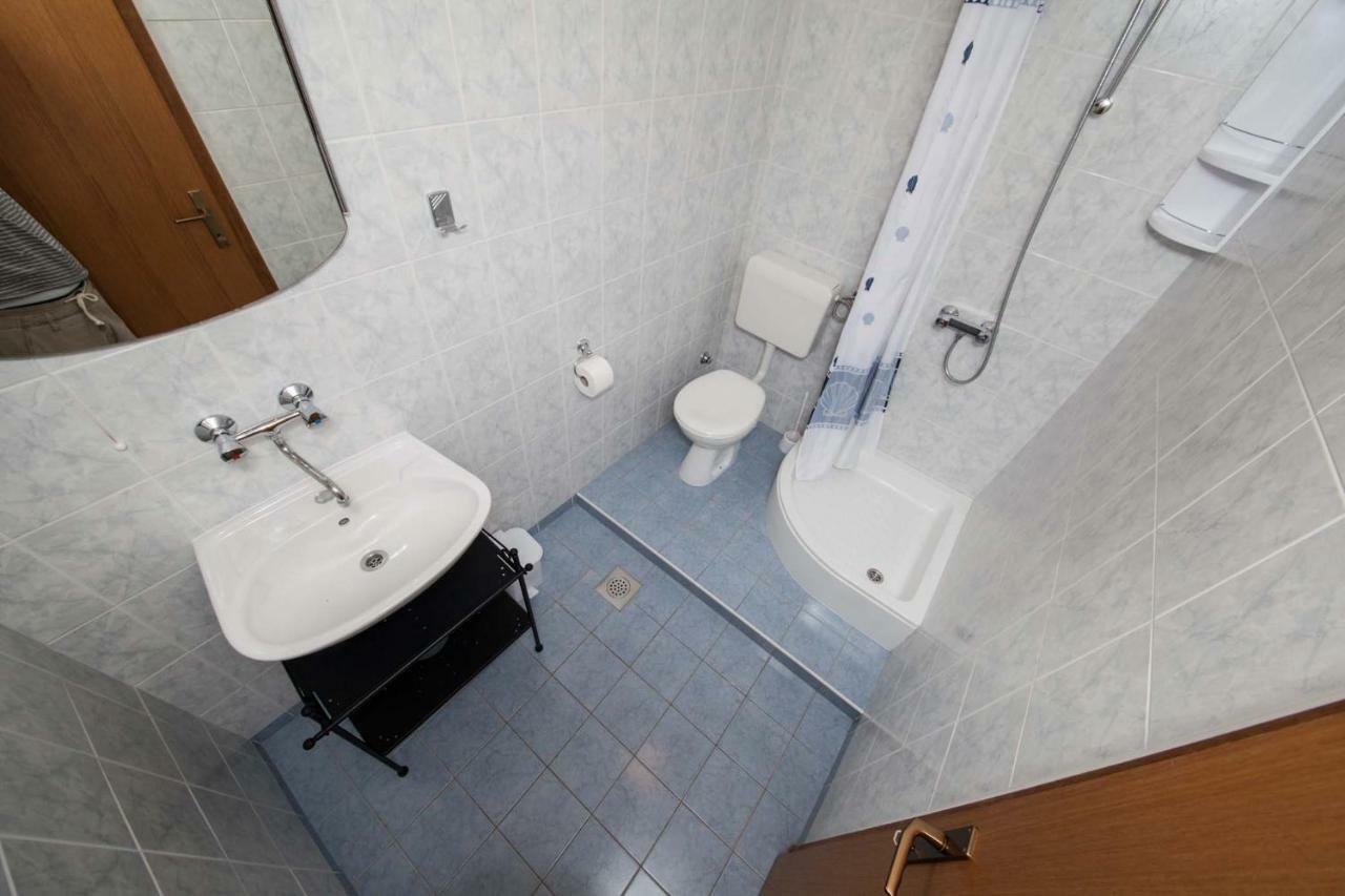 Apartman Josipa มาคาร์สกา ภายนอก รูปภาพ
